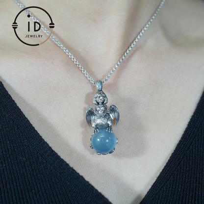 Mystischer Harpyien-Anhänger – Handgefertigtes 925er Silber mit Katzenauge-Aquamarin – Einzigartiger Fantasy-Schmuck