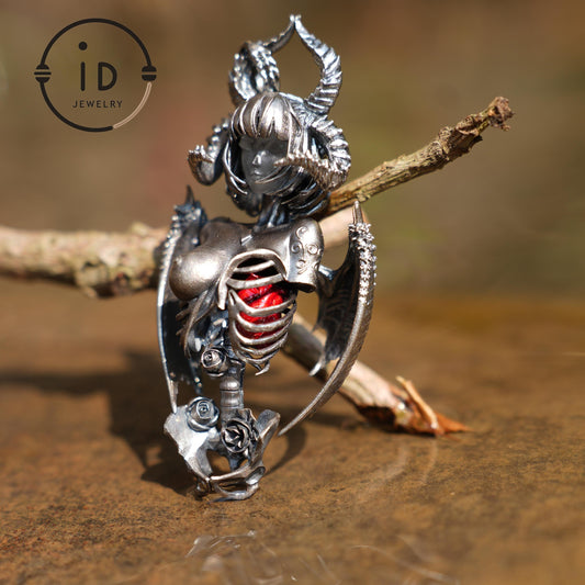 Dark Enchantress Anhänger – S925 Silber Handgefertigter Anhänger mit Emaille-Herz | Gothic Design Limitierte Kollektion