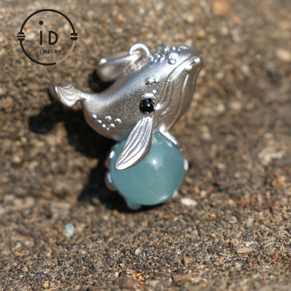 Ocean Guardian Wal Anhänger - S925 Silber mit Aquamarin Katzenauge - Handgefertigter, vom Ozean inspirierter Schmuck