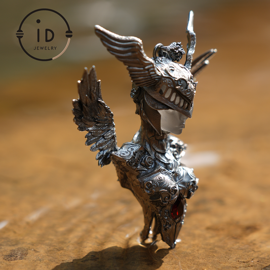 Walküren-Anhänger | 925 Sterling Silber &amp; Granat | Amulett aus der nordischen Mythologie | Handgefertigte Wikinger-Halskette